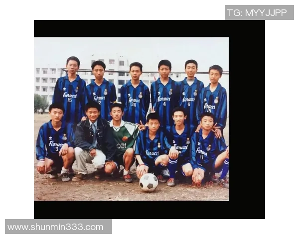 足球郭超的传奇之路：从草根到顶级球员的奋斗故事